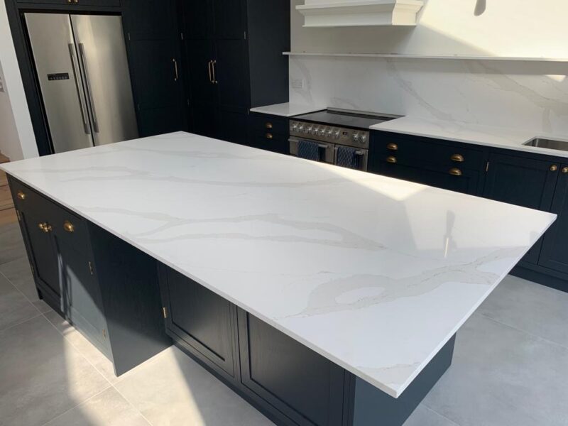 Calacatta Oro quartz